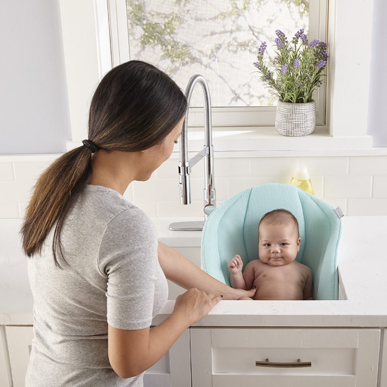 Contours Cozy™ Infant Sink Bather, Baby Bath